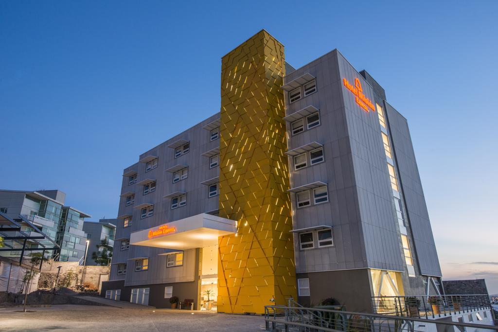 Mision Express Queretaro Hotell Eksteriør bilde