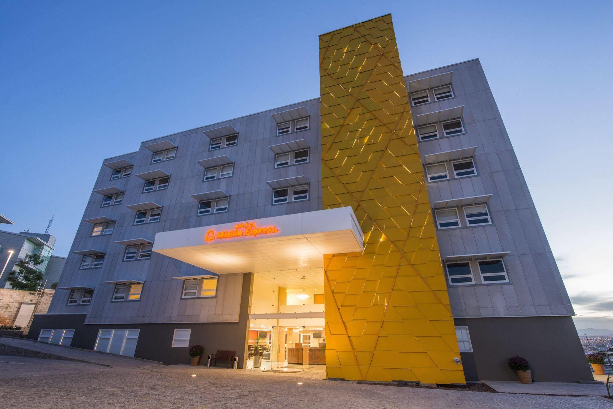 Mision Express Queretaro Hotell Eksteriør bilde
