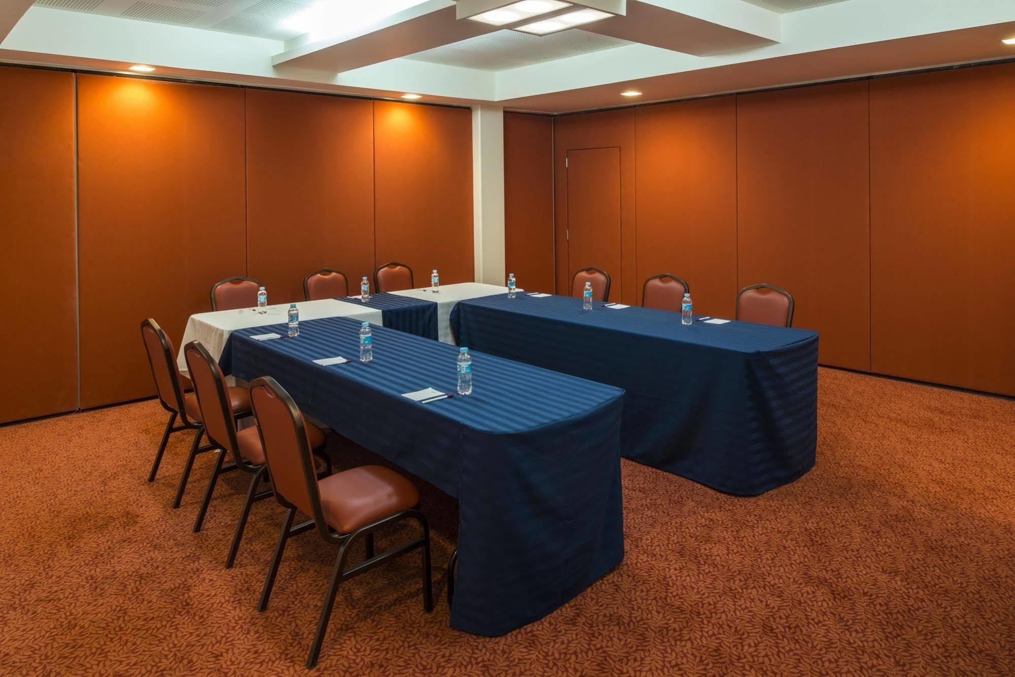 Mision Express Queretaro Hotell Eksteriør bilde