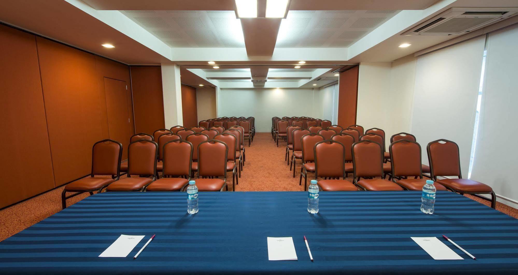 Mision Express Queretaro Hotell Eksteriør bilde