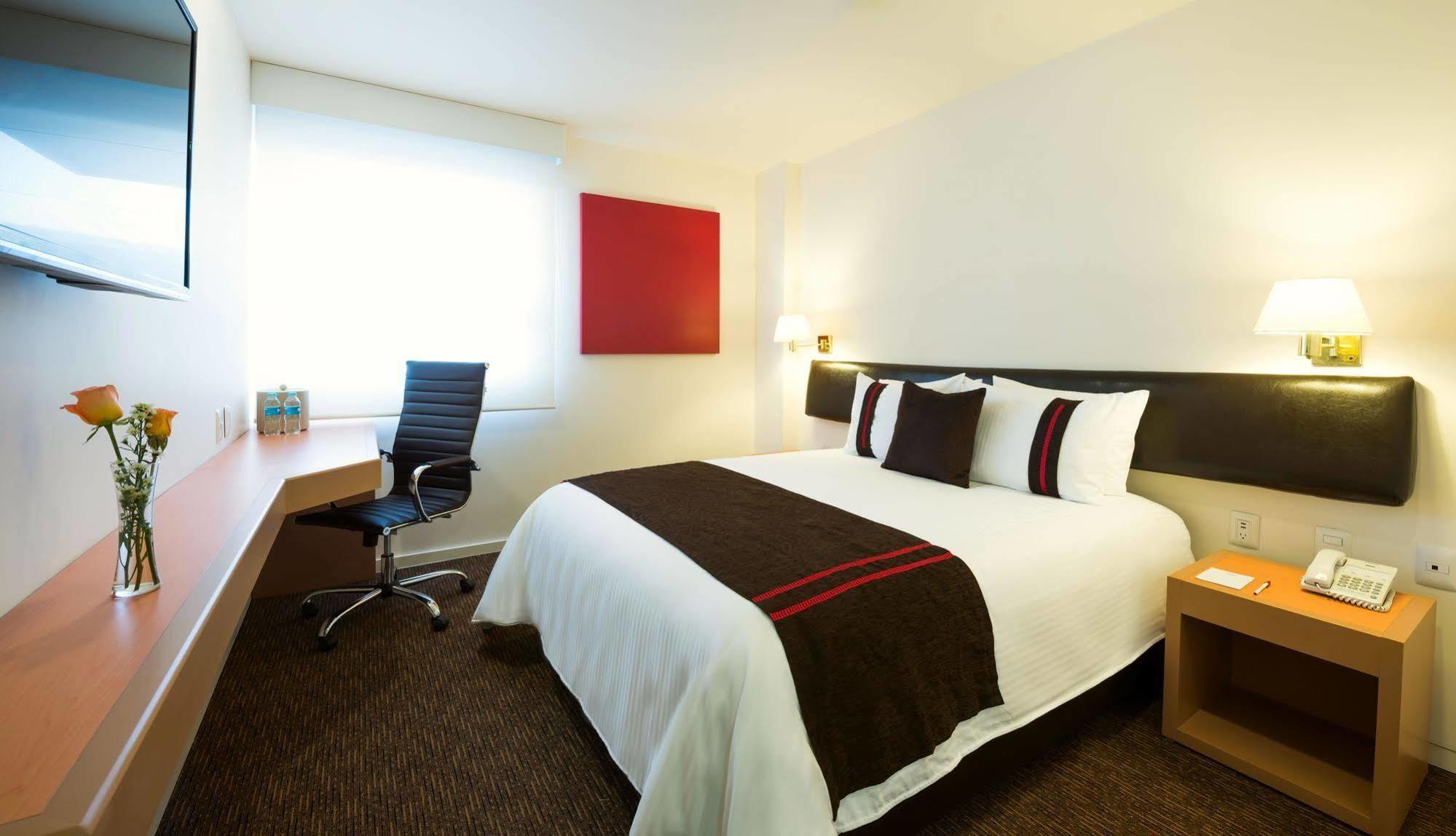 Mision Express Queretaro Hotell Eksteriør bilde
